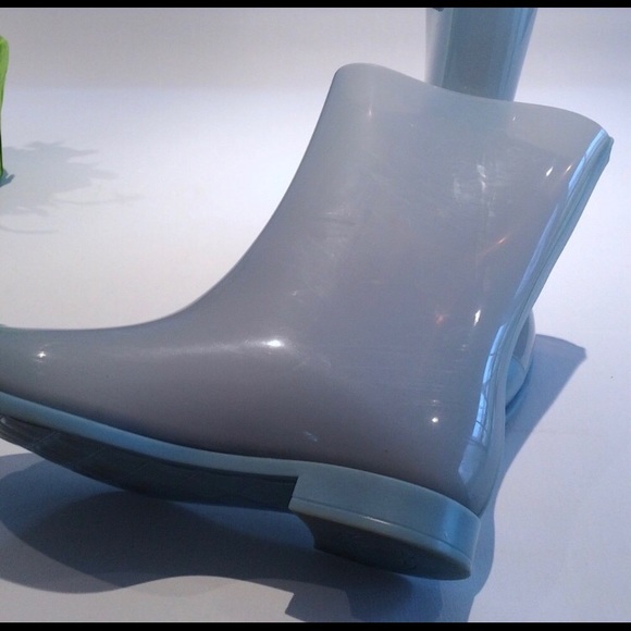 Chanel 💯 % Authentic Rain Boots Sz 38/US 8 - Picture 4 of 6